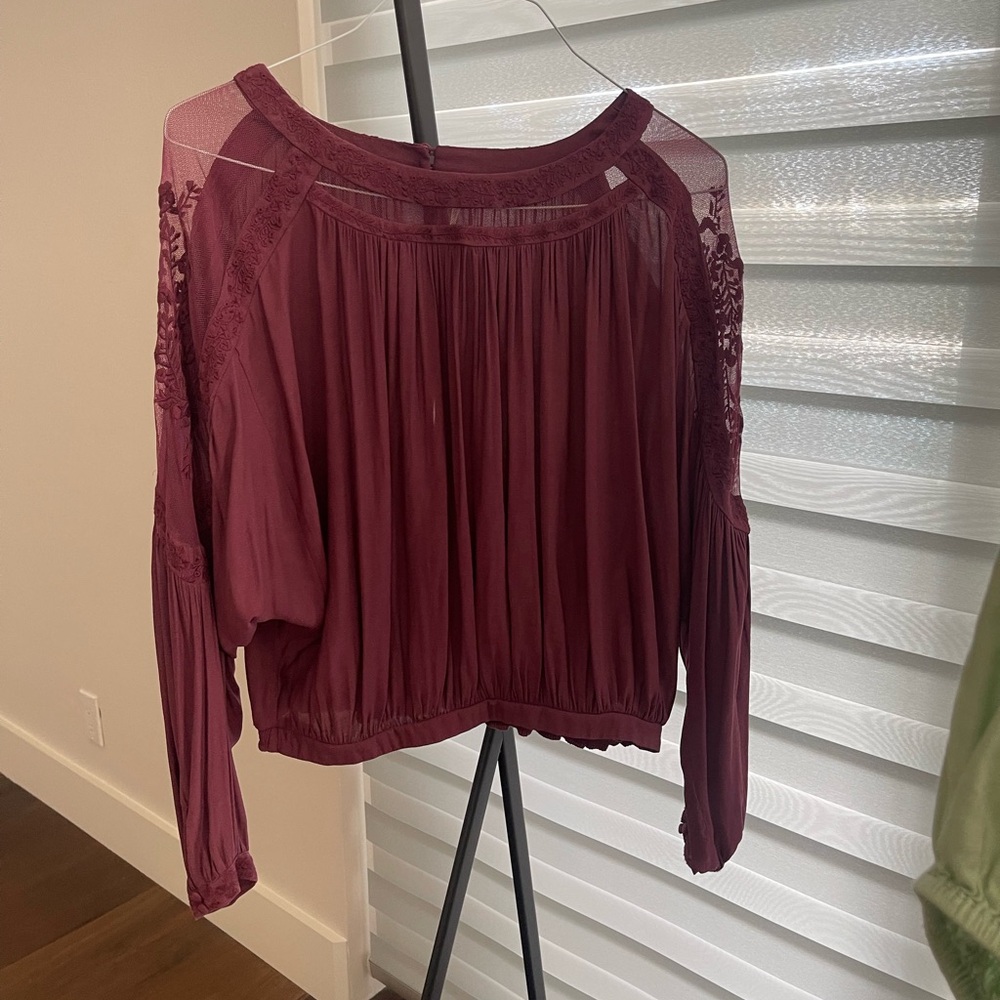 Free people shirt size small mint condition